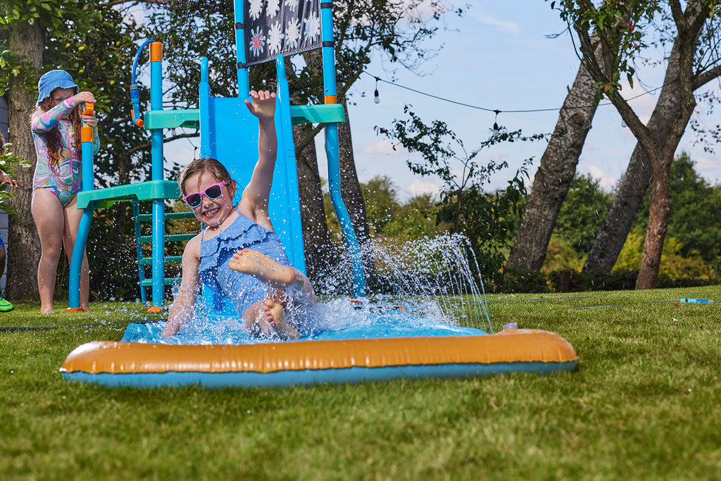 Plum Water Park Water Shower Tower